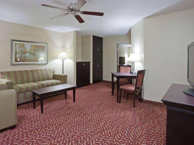 Grandstay Hotel & Suites Cambridge Rom bilde