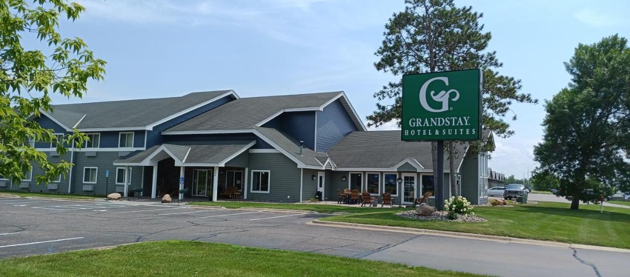 Grandstay Hotel & Suites Cambridge Eksteriør bilde